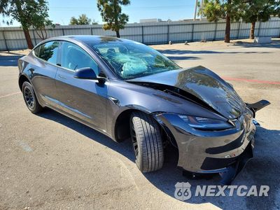 Czwarte zdjęcie samochodu z boku: 2026 TESLA MODEL 3 VIN:5YJ3E1EA1TF230254 - miniatura