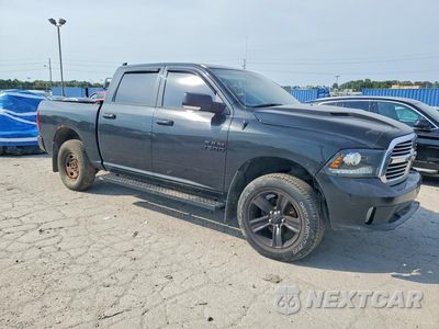 Czwarte zdjęcie samochodu z boku: 2018 RAM 1500 SPORT VIN:1C6RR7MT5JS167185 - miniatura