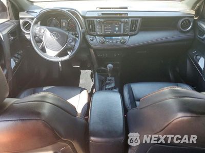 Zdjęcie 8 z 13 samochodu: 2017 TOYOTA RAV4 SE VIN:2T3NFREV2HW382004 - miniatura