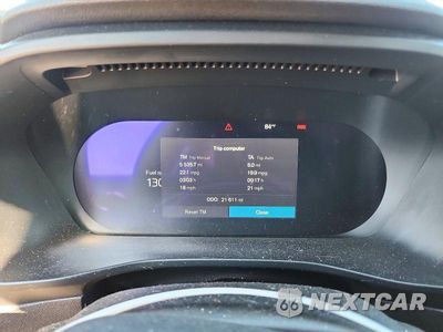Zdjęcie 9 z 13 samochodu: 2024 VOLVO XC40 PLUS VIN:YV4L12UE9R2340189 - miniatura