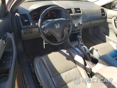 Zdjęcie 8 z 12 samochodu: 2006 HONDA ACCORD EX VIN:1HGCM82616A012969 - miniatura