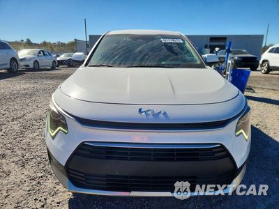 Piąte zdjęcie samochodu w środku: 2026 KIA NIRO LX VIN:KNDCP3LE3T5320471 - miniatura