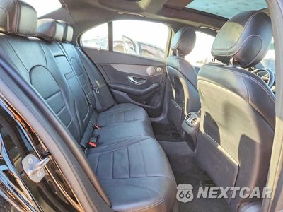 Zdjęcie 10 z 13 samochodu: 2019 MERCEDES-BENZ C 300 4MATIC VIN:55SWF8EB7KU303300 - miniatura