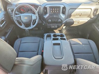 Zdjęcie 8 z 13 samochodu: 2026 CHEVROLET SILVERADO K1500 VIN:1GCUKAEDXTZ471814 - miniatura