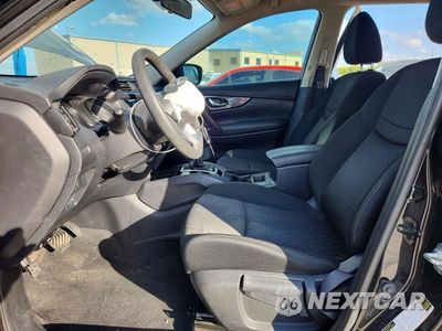 Zdjęcie 7 z 13 samochodu: 2017 NISSAN ROGUE S VIN:KNMAT2MT3HP616192 - miniatura