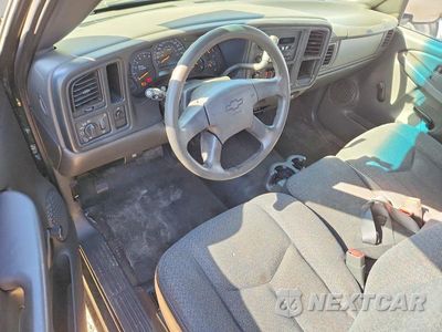 Zdjęcie 8 z 12 samochodu: 2005 CHEVROLET SILVERADO C1500 VIN:1GCEC14X75Z219874 - miniatura