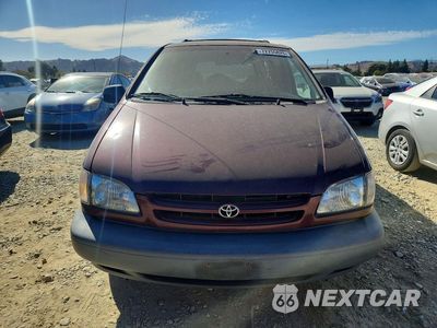 Piąte zdjęcie samochodu w środku: 1999 TOYOTA SIENNA LE VIN:4T3ZF13C9XU111993 - miniatura