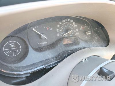 Zdjęcie 9 z 12 samochodu: 2003 BUICK CENTURY CUSTOM VIN:2G4WS55J431127390 - miniatura