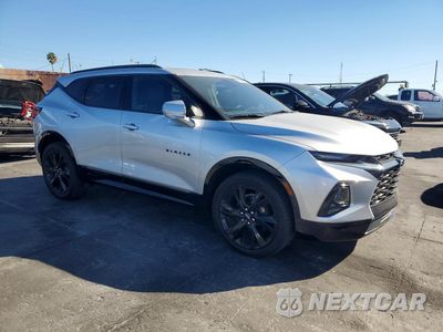 Czwarte zdjęcie samochodu z boku: 2019 CHEVROLET BLAZER RS VIN:3GNKBERS0KS673250 - miniatura