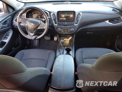 Zdjęcie 8 z 12 samochodu: 2017 CHEVROLET MALIBU LT VIN:1G1ZE5ST0HF124350 - miniatura