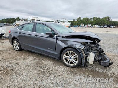 Czwarte zdjęcie samochodu z boku: 2018 FORD FUSION S HYBRID VIN:3FA6P0UU6JR142282 - miniatura