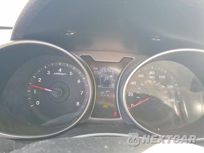 Zdjęcie 9 z 12 samochodu: 2013 HYUNDAI VELOSTER BASE VIN:KMHTC6AD0DU094061 - miniatura