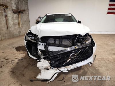 Piąte zdjęcie samochodu w środku: 2026 VOLVO XC60 PLUS VIN:YV4M12RCXT1325192 - miniatura