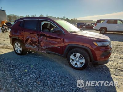 Czwarte zdjęcie samochodu z boku: 2022 JEEP COMPASS LATITUDE VIN:3C4NJCBBXNT155989 - miniatura