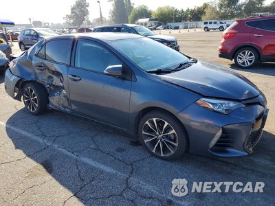 Czwarte zdjęcie samochodu z boku: 2018 TOYOTA COROLLA SE VIN:5YFBURHE3JP791214 - miniatura