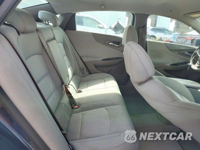 Zdjęcie 10 z 12 samochodu: 2019 CHEVROLET MALIBU LT VIN:1G1ZD5ST5KF196588 - miniatura