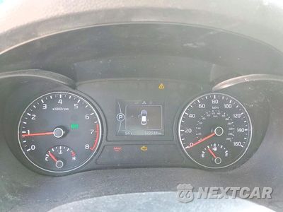 Zdjęcie 9 z 12 samochodu: 2017 KIA OPTIMA LX VIN:5XXGT4L37HG132542 - miniatura