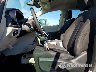 Zdjęcie 7 z 13 samochodu: 2018 CHRYSLER PACIFICA TOURING PLUS VIN:2C4RC1FG6JR113158 - miniatura