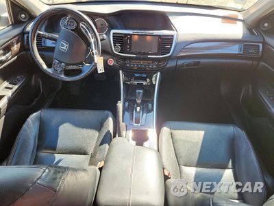 Zdjęcie 8 z 13 samochodu: 2017 HONDA ACCORD EXL VIN:1HGCR2F83HA229842 - miniatura
