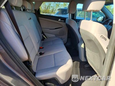 Zdjęcie 11 z 13 samochodu: 2020 HYUNDAI TUCSON SE VIN:KM8J2CA42LU280241 - miniatura