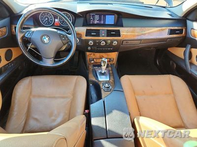 Zdjęcie 8 z 12 samochodu: 2010 BMW 528 XI VIN:WBANV1C50AC159621 - miniatura