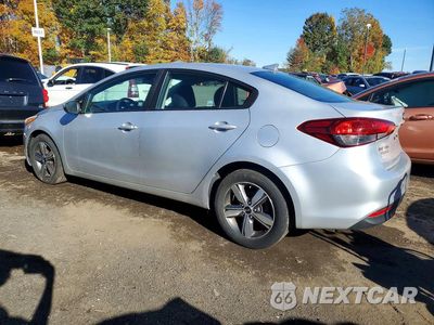 Drugie zdjęcie samochodu z przodu: 2018 KIA FORTE LX VIN:3KPFL4A73JE195248 - miniatura