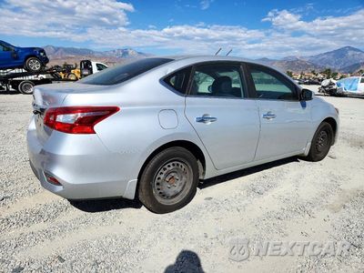 Trzecie zdjęcie samochodu z tyłu: 2016 NISSAN SENTRA S VIN:3N1AB7AP4GY335901 - miniatura