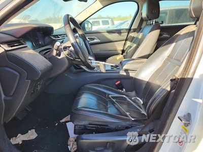 Zdjęcie 7 z 13 samochodu: 2018 LAND ROVER RANGE ROVER VELAR S VIN:SALYB2RX0JA725014 - miniatura
