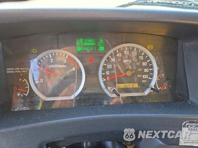 Zdjęcie 9 z 12 samochodu: 2022 ISUZU NPR HD BOX TRUCK VIN:JALC4W16XN7013150 - miniatura