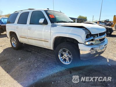 Czwarte zdjęcie samochodu z boku: 2005 CHEVROLET TAHOE C1500 VIN:1GNEC13T15J217056 - miniatura
