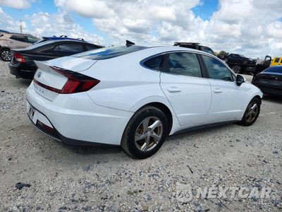 Trzecie zdjęcie samochodu z tyłu: 2021 HYUNDAI SONATA SE VIN:5NPEG4JA8MH108634 - miniatura