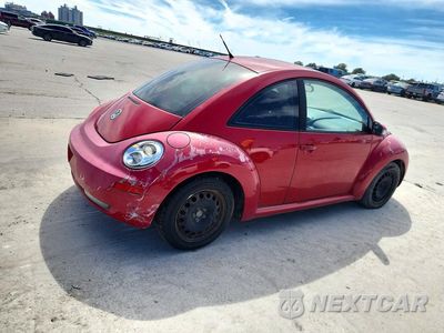 Trzecie zdjęcie samochodu z tyłu: 2010 VOLKSWAGEN NEW BEETLE VIN:3VWPW3AG1AM010297 - miniatura