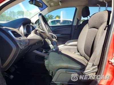 Zdjęcie 7 z 14 samochodu: 2018 DODGE JOURNEY SE VIN:3C4PDCAB2JT426975 - miniatura