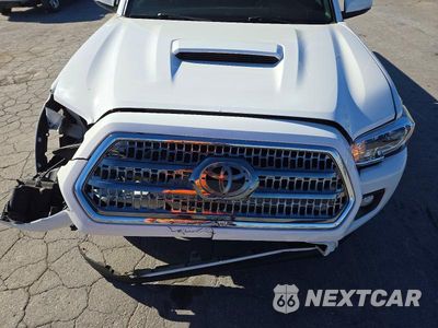 Zdjęcie 11 z 12 samochodu: 2016 TOYOTA TACOMA TRD SPORT VIN:5TFRZ5CN3GX001971 - miniatura