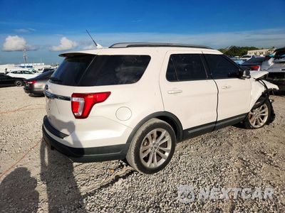 Trzecie zdjęcie samochodu z tyłu: 2019 FORD EXPLORER XLT VIN:1FM5K7D87KGB34874 - miniatura