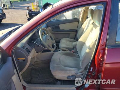 Zdjęcie 7 z 12 samochodu: 2006 KIA SPECTRA EX VIN:KNAFE121665287182 - miniatura