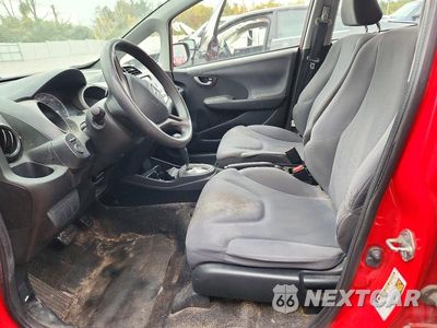 Zdjęcie 7 z 12 samochodu: 2010 HONDA FIT VIN:JHMGE8H20AC014323 - miniatura