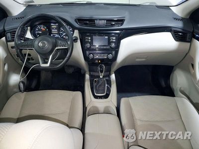 Zdjęcie 8 z 14 samochodu: 2018 NISSAN ROGUE SPORT SV VIN:JN1BJ1CR4JW293599 - miniatura