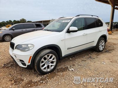 2013 BMW X5 XDRIVE35I 5UXZV4C57D0B24877 - główne zdjęcie licytacji z USA - miniatura