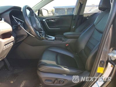 Zdjęcie 7 z 13 samochodu: 2020 TOYOTA RAV4 LIMITED VIN:JTMDWRFV4LD540181 - miniatura