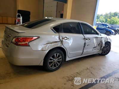 Trzecie zdjęcie samochodu z tyłu: 2015 NISSAN ALTIMA 2.5 S VIN:1N4AL3AP0FN903002 - miniatura