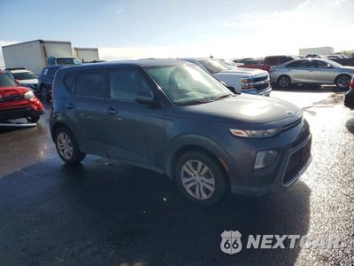 Czwarte zdjęcie samochodu z boku: 2020 KIA SOUL LX VIN:KNDJ23AU7L7728198 - miniatura