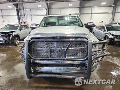 Piąte zdjęcie samochodu w środku: 2013 RAM 2500 LARAMIE VIN:3C6TR5FT2DG571029 - miniatura