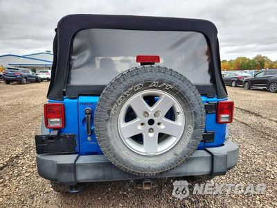 Zdjęcie 6 z 13 samochodu: 2015 JEEP WRANGLER UNLIMITED SPORT VIN:1C4BJWDG3FL729830 - miniatura