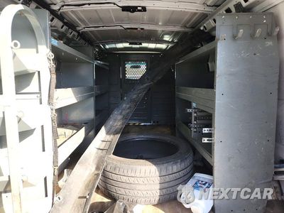 Zdjęcie 10 z 13 samochodu: 2016 CHEVROLET EXPRESS G2500 VIN:1GCWGAFF9G1331364 - miniatura