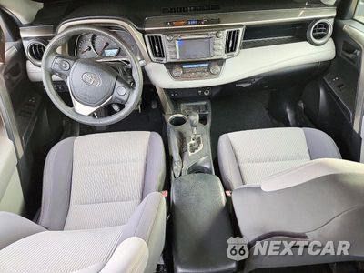 Zdjęcie 8 z 13 samochodu: 2013 TOYOTA RAV4 XLE VIN:JTMRFREV2D5014943 - miniatura