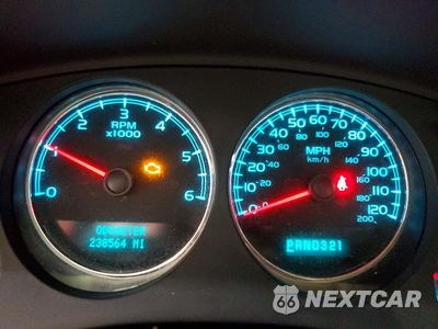 Zdjęcie 9 z 13 samochodu: 2008 CHEVROLET SUBURBAN K1500 LS VIN:1GNFK16368R225453 - miniatura