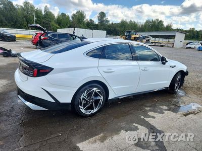Trzecie zdjęcie samochodu z tyłu: 2026 HYUNDAI SONATA SEL SPORT VIN:KMHL64JA6TA546838 - miniatura