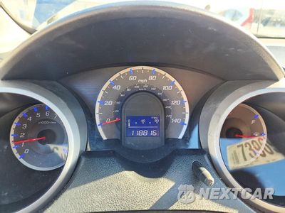 Zdjęcie 9 z 12 samochodu: 2009 HONDA FIT SPORT VIN:JHMGE884X9S029298 - miniatura
