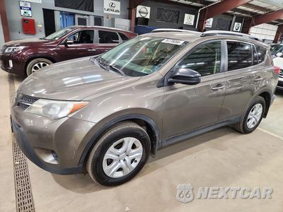2015 TOYOTA RAV4 LE JTMBFREV6FD148705 - główne zdjęcie licytacji z USA - miniatura